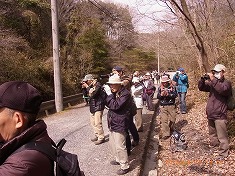 ���}�h��